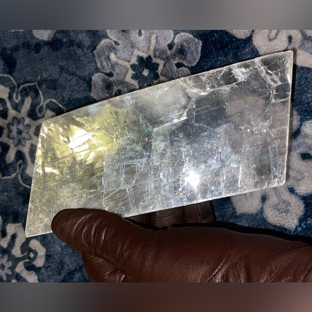 Rectangular Selenite Crystal - Picture 5 of 5